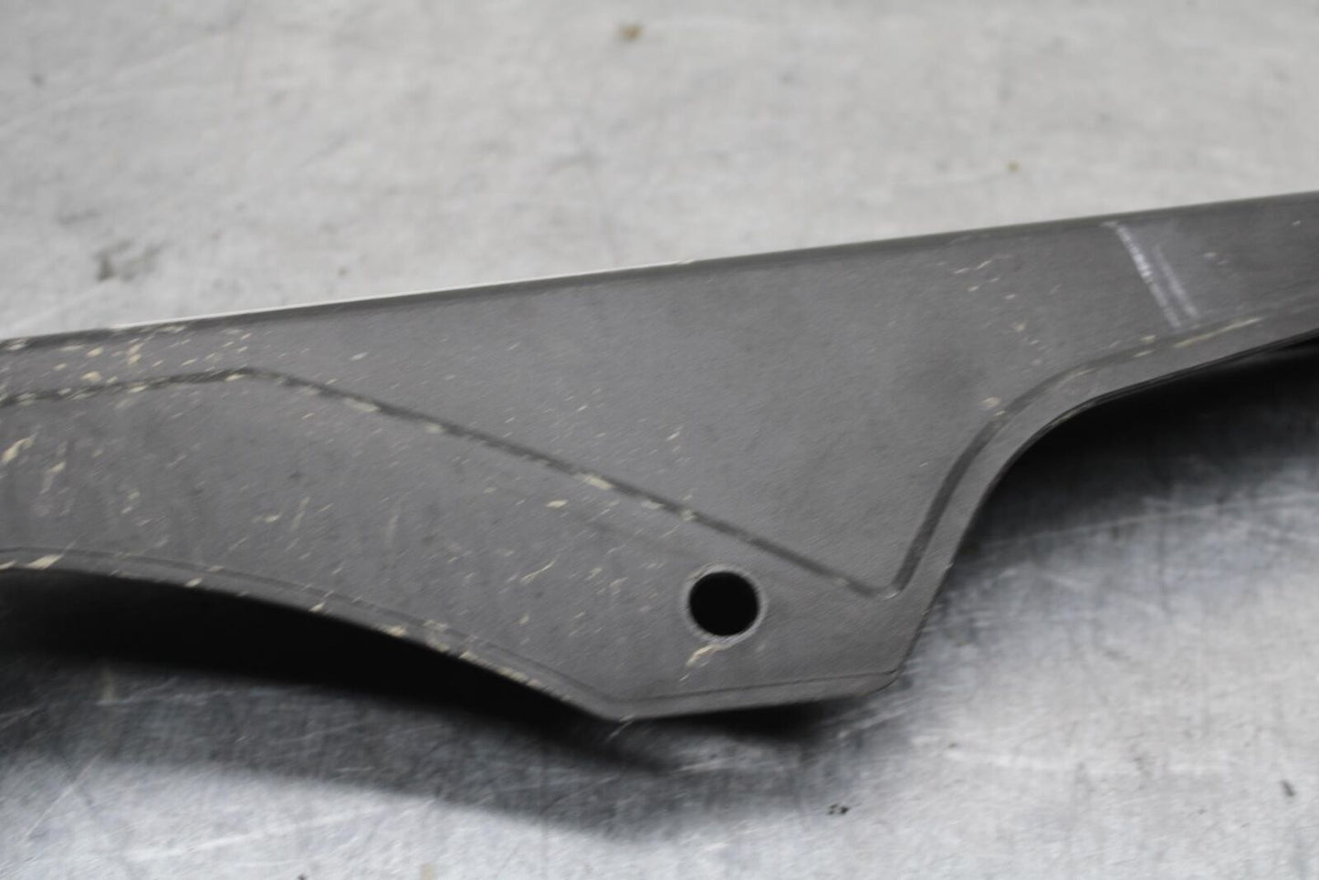 11-23 SUZUKI GSXR 750 REAR BACK DRIVE CHAIN GUARD COVER SHIELD BB630