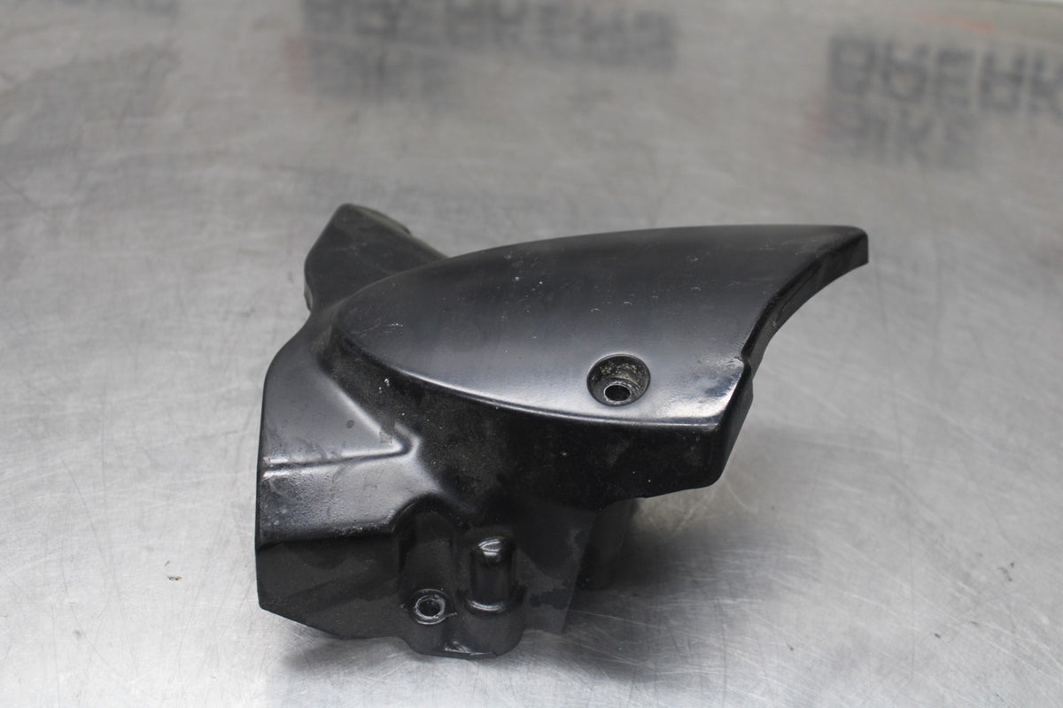 23 KAWASAKI Z900RS ENGINE SPROCKET COVER BB935