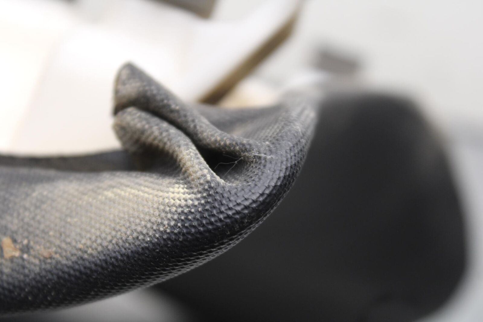 09-16 SUZUKI GSXR1000 FRONT DRIVERS SEAT PAD SADDLE PILLION 45100-47H10-DW2 BB64