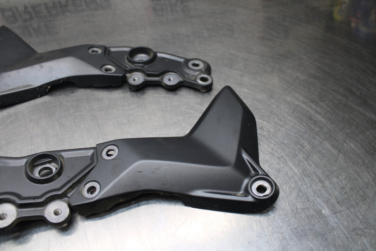 22-25 YAMAHA YZF R7 LEFT RIGHT REARSET REAR SET DRIVER PEG BRACKETS MOUNTS BB769