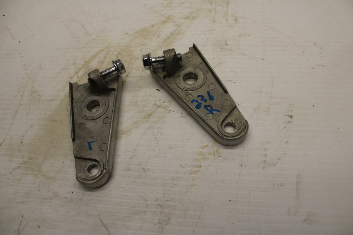 83-86 HONDA V65 MAGNA HEADLIGHT BRACKET  BB236
