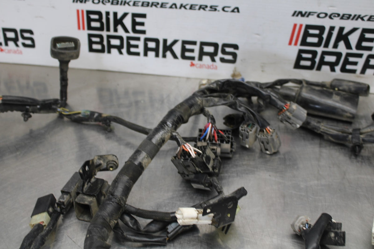 23-26 KAWASAKI NINJA ZX4RR MAIN ENGINE WIRING HARNESS MOTOR WIRE LOOM BB872