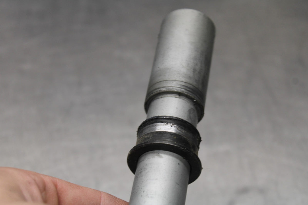 24 APRILIA TUONO V4 1100 FACTORY ABS FRONT WHEEL RIM AXLE PIVOT BOLT BB887