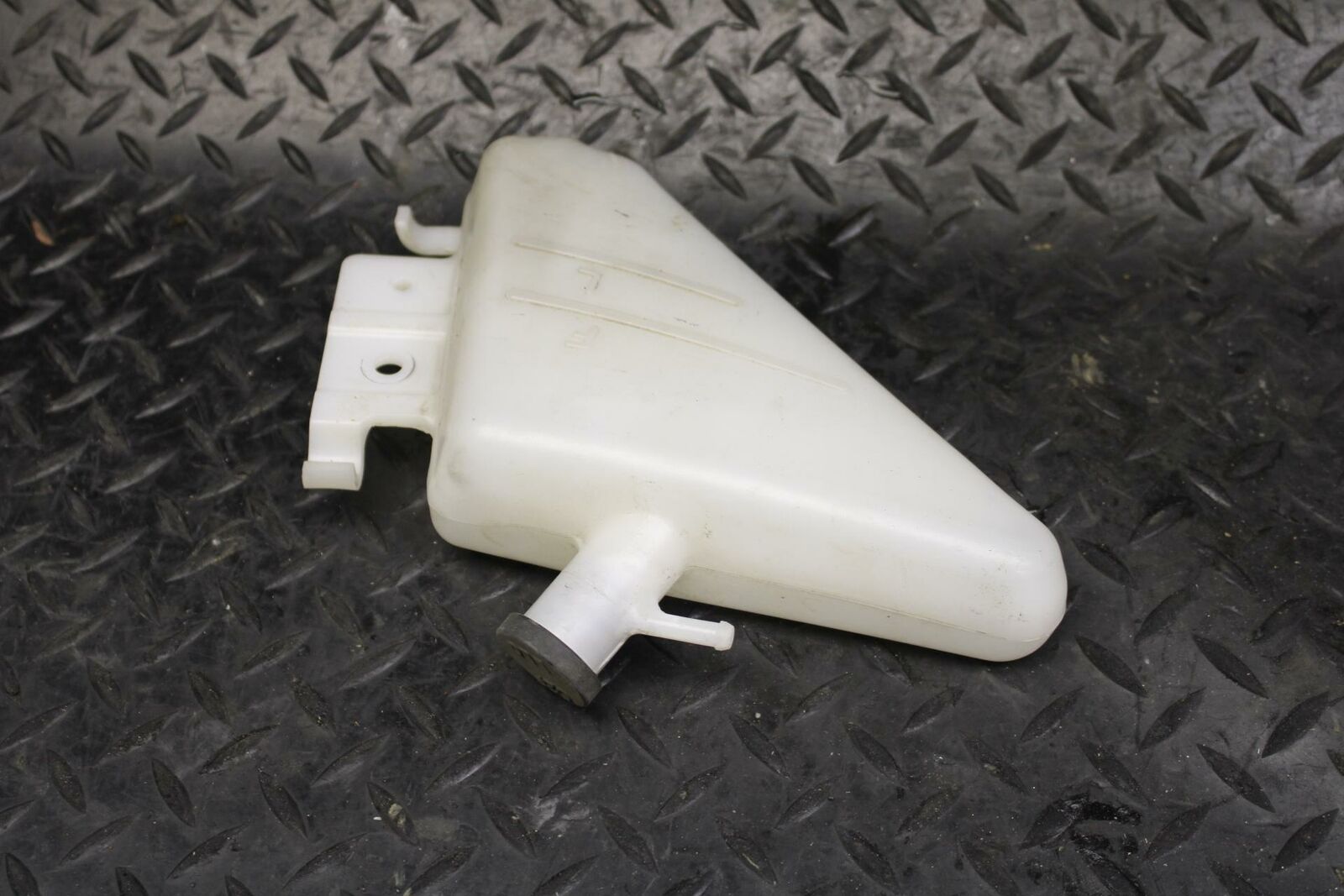 10 SUZUKI GSXR750 COOLANT WATER TANK RESERVOIR BOTTLE  bb190