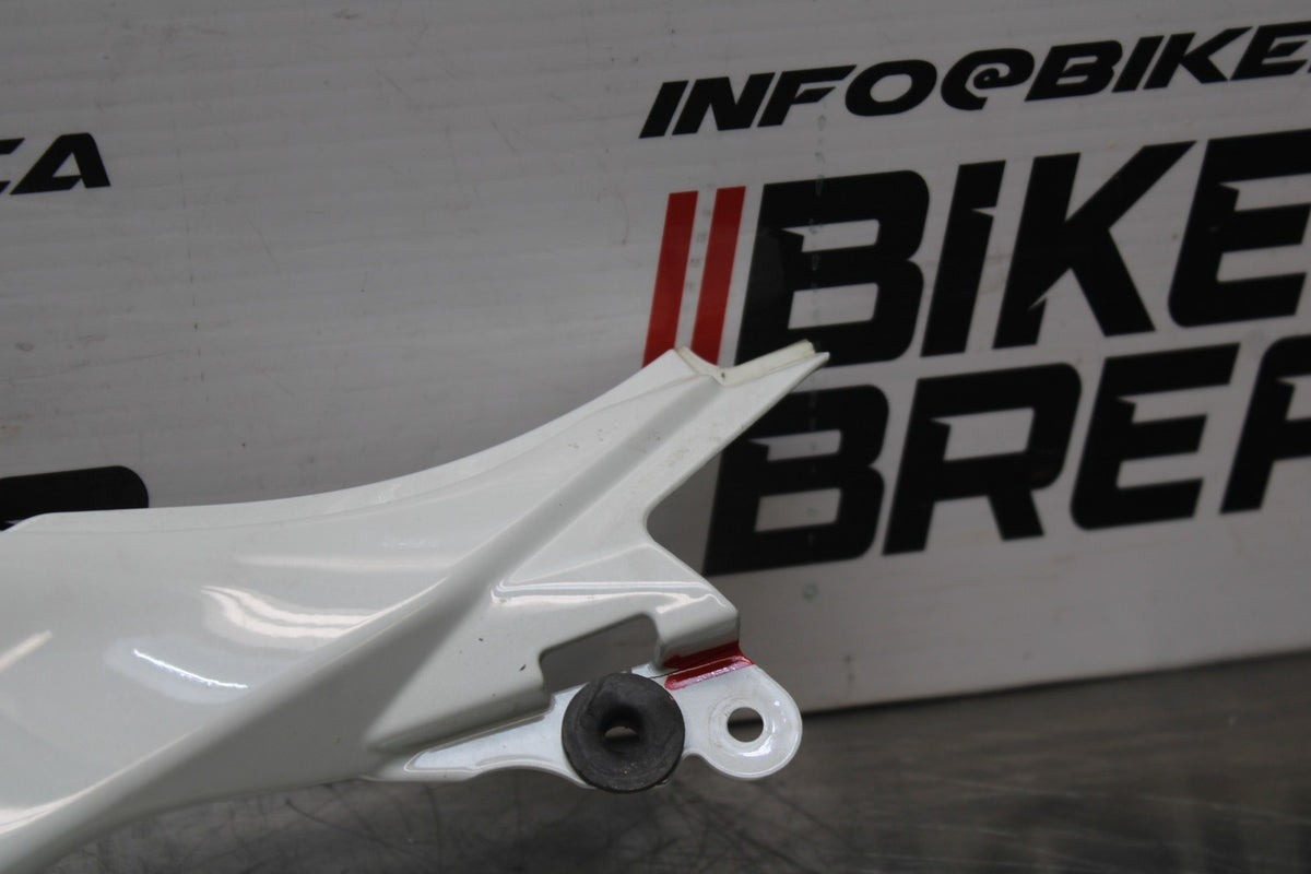 18-26 KAWASAKI Z400 RIGHT REAR BACK TAIL FAIRING COWL SHROUD BB852