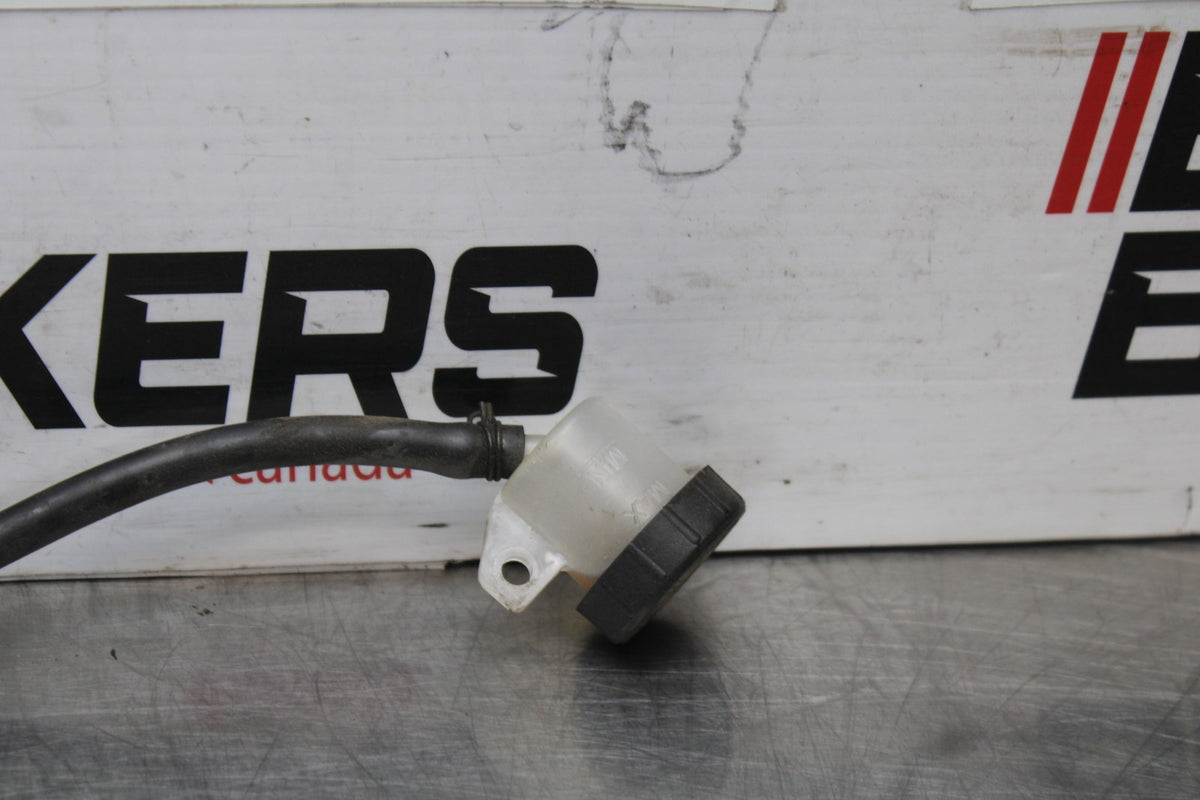 16 DUCATI 959 PANIGALE REAR BACK BRAKE MASTER CYLINDER W RESERVOIR BB912