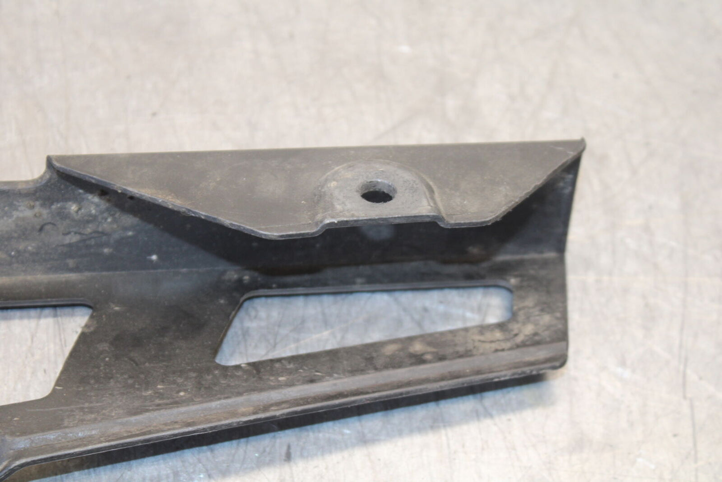 11-24 SUZUKI GSXR  600 750 REAR BACK DRIVE CHAIN GUARD COVER SHIELD BB95