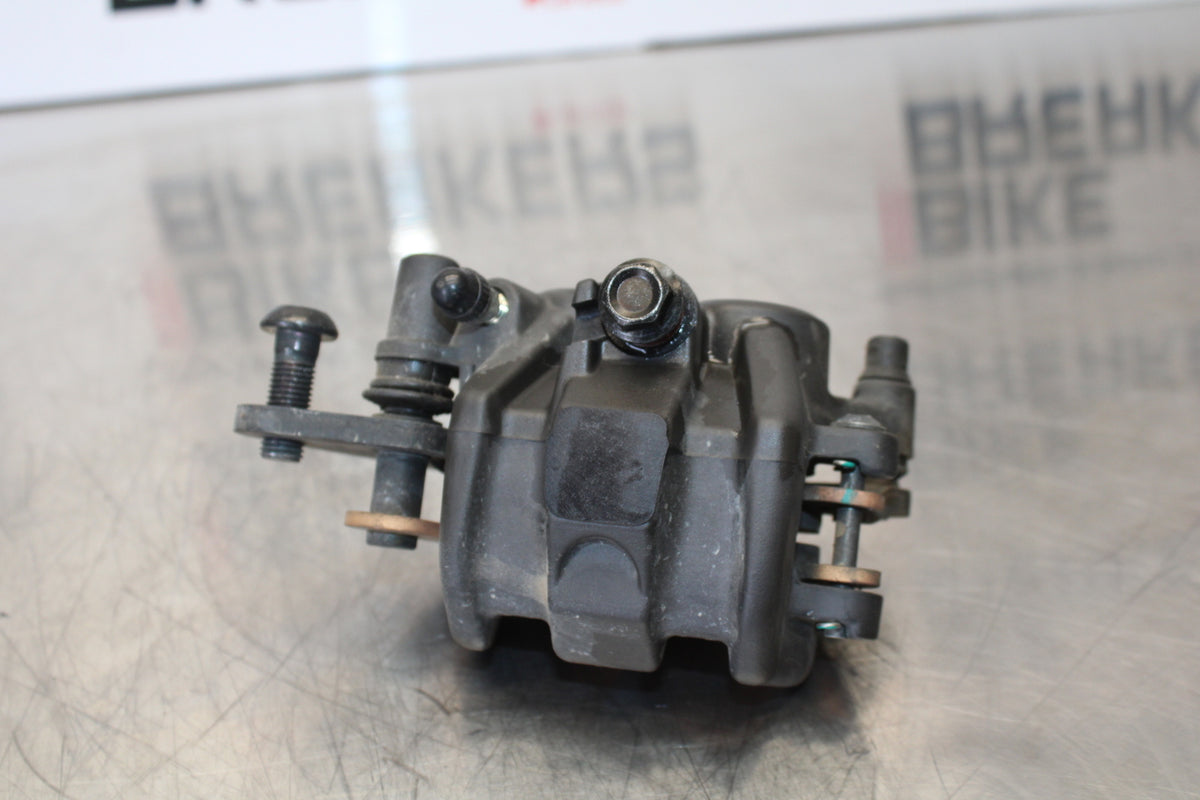 23 YAMAHA YZF R3 RIGHT FRONT BRAKE CALIPER BB147