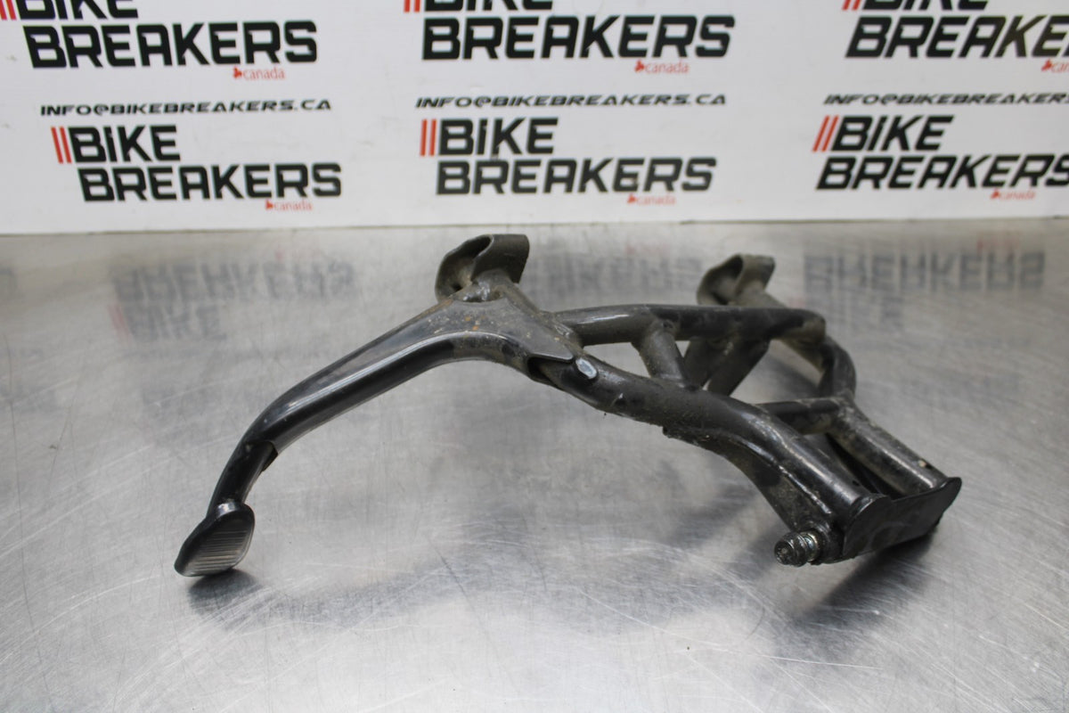 15 SUZUKI GW250F CENTER MAIN STAND BB789