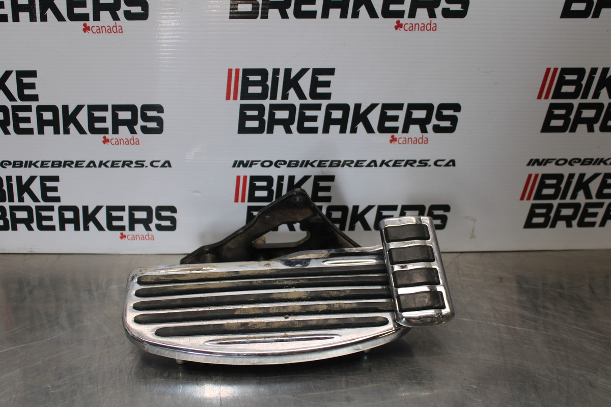 03-08 KAWASAKI VULCAN 1600 RIGHT FRONT FOOT REST PEG STEP BB196