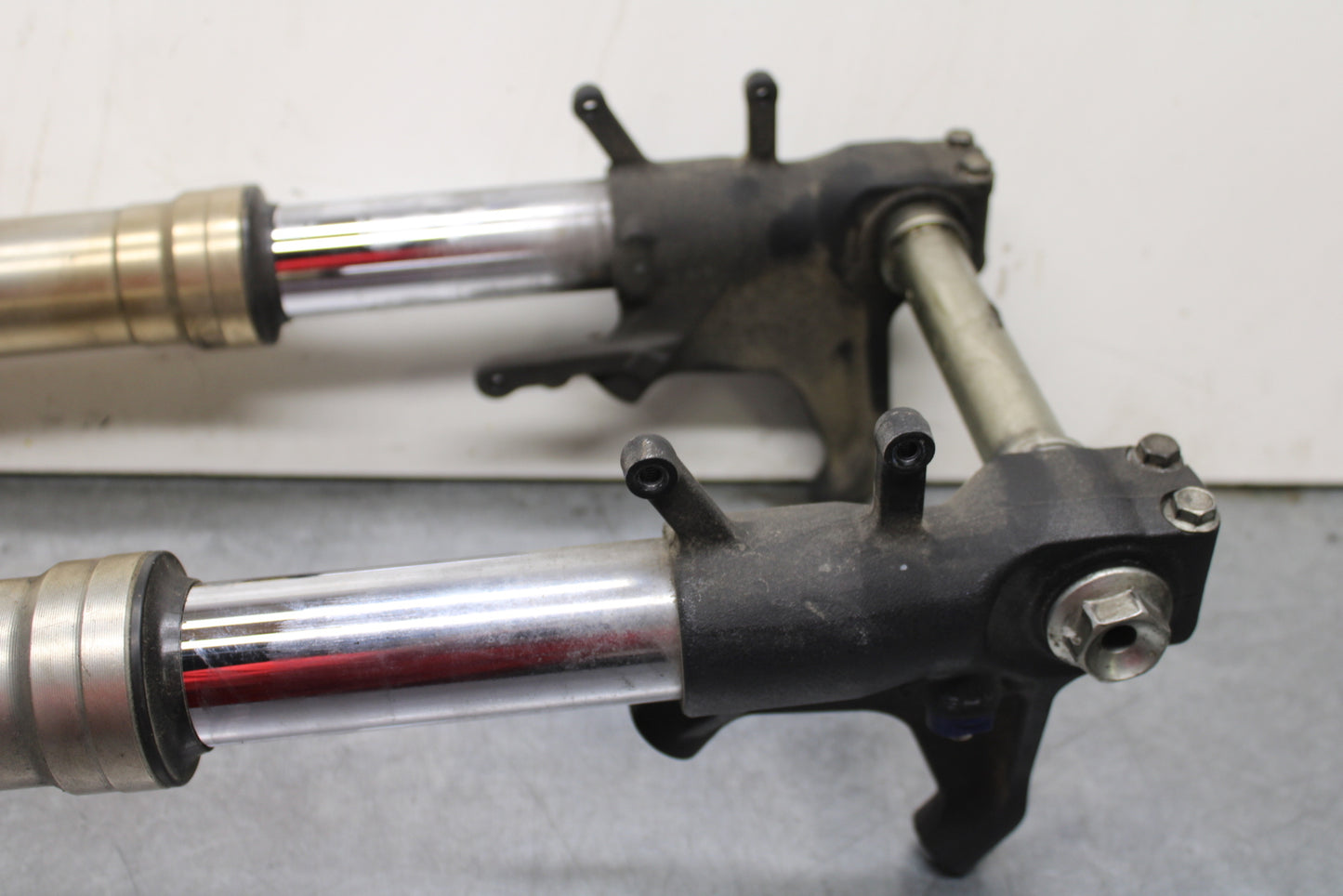 08-10 SUZUKI GSXR 600 COMPLETE FRONT END FORKS SUSPENSION TRIPLE TREE  BB753