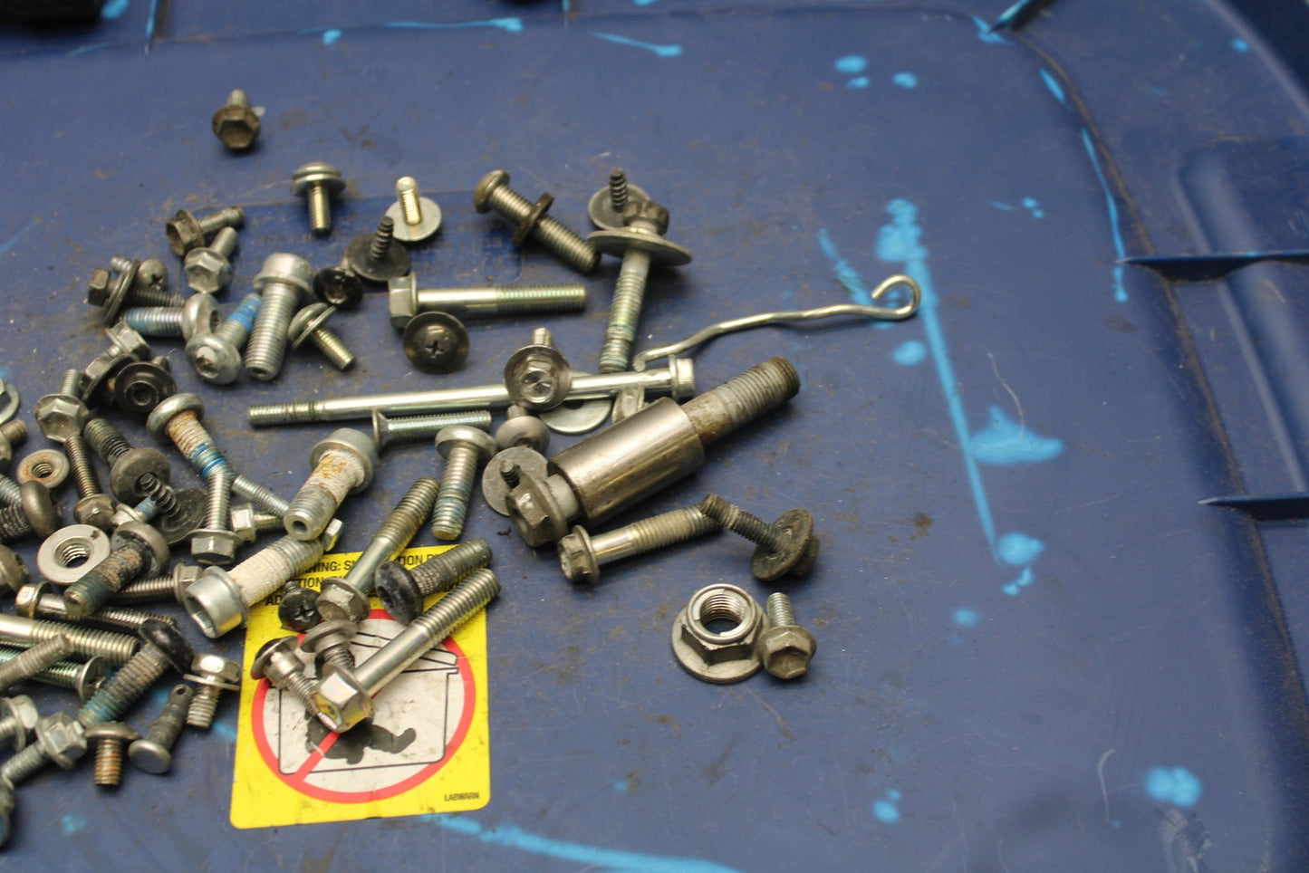 08-10 SUZUKI GSXR 600 MOUNTING BOLTS HARDWARE MOTOR SCREWS BB202