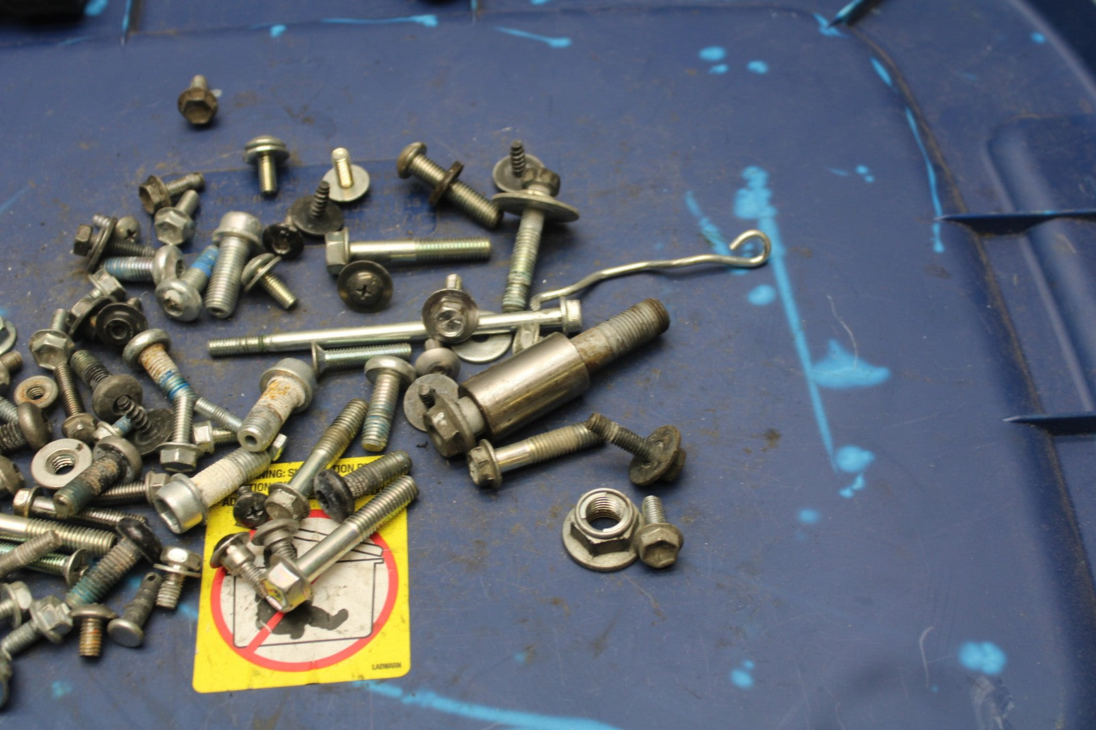 08-10 SUZUKI GSXR 600 MOUNTING BOLTS HARDWARE MOTOR SCREWS BB202