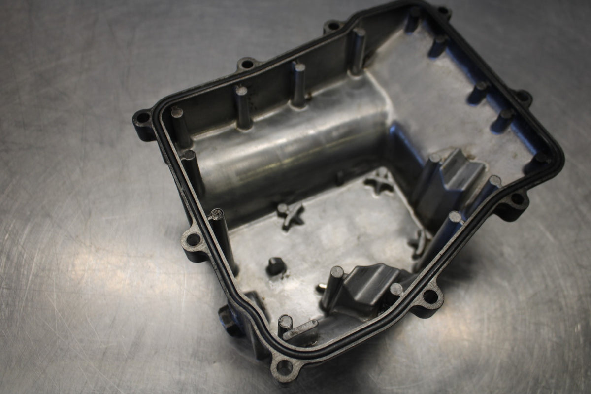 84 HONDA INTERCEPTOR 1000 VF1000F ENGINE MOTOR BOTTOM OIL PAN COVER BB878