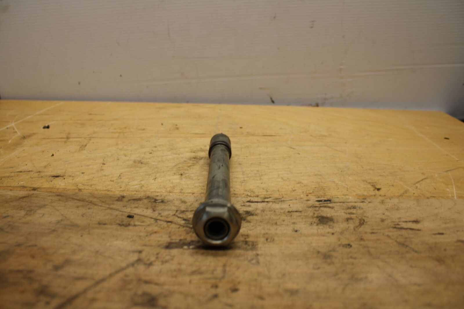 11-21 SUZUKI GSXR750 FRONT WHEEL RIM AXLE PIVOT BOLT BB320
