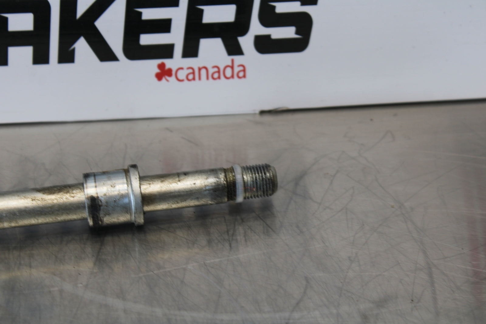 09-15 YAMAHA FZ6R FRONT WHEEL RIM AXLE PIVOT BOLT BB161