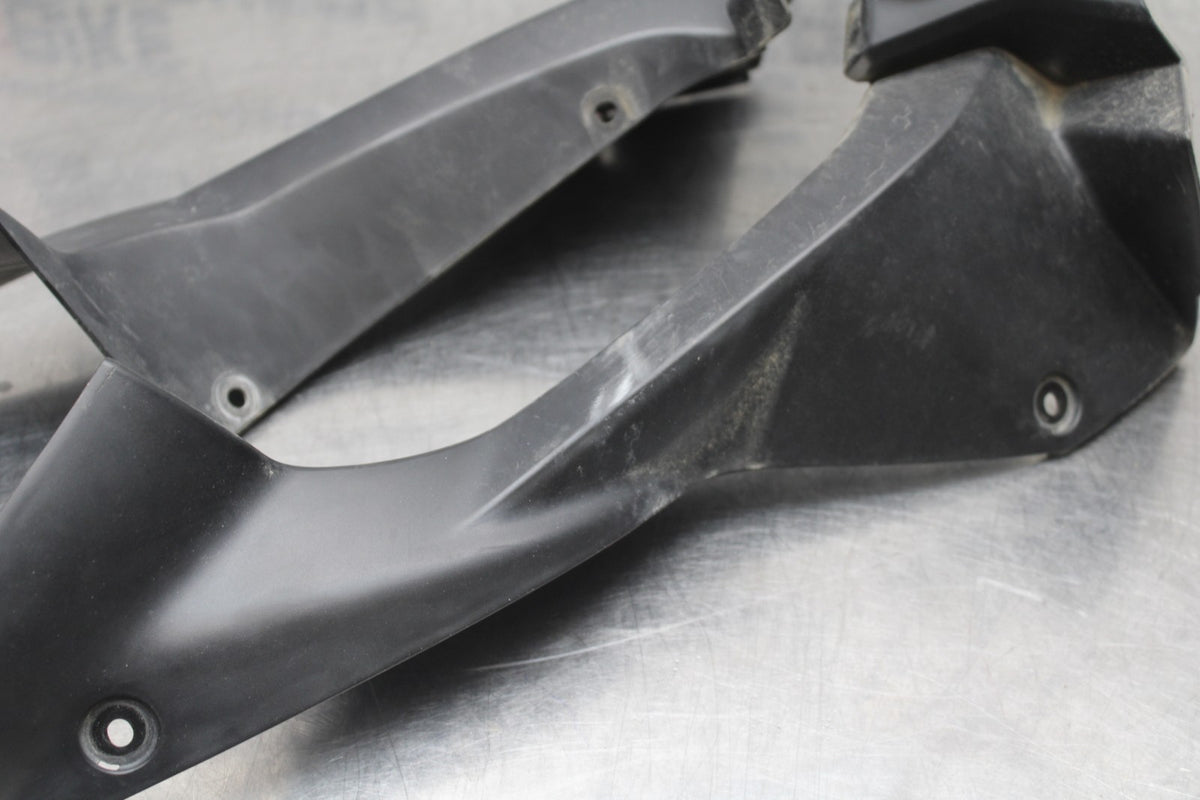 17-18 YAMAHA YZF R3 FRONT UPPER SIDE FAIRING COWL PLASTIC SET BB813