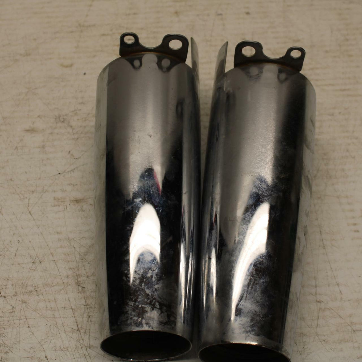 04-06 HONDA SHADOW 750 VT750C FRONT FORK UPPER COVER TOP GUARD SHIELD BB360