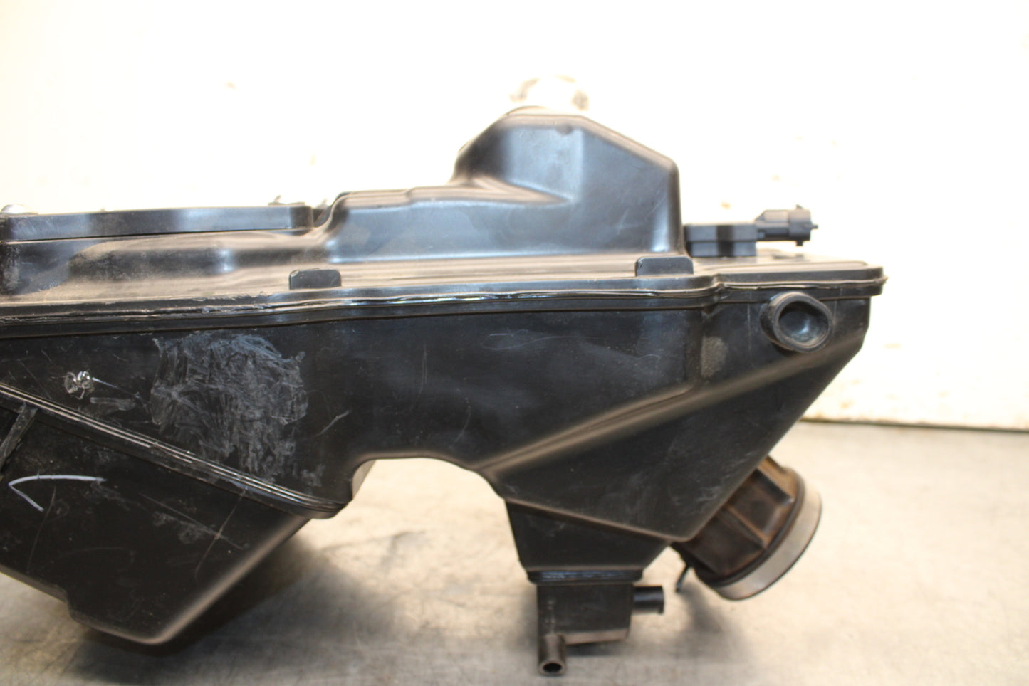 17-24 KTM 390 DUKE AIRBOX AIR INTAKE FILTER BOX BB734