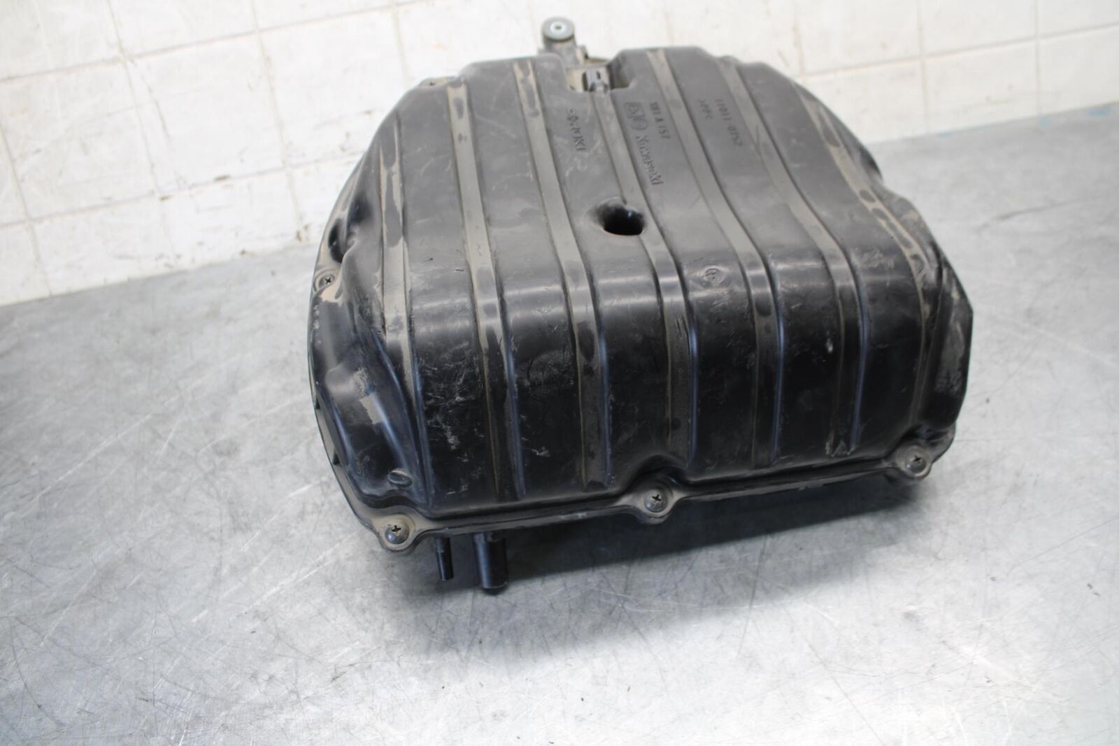 19-20 KAWASAKI NINJA ZX6R ZX636 AIRBOX AIR INTAKE FILTER BOX 11010-0893 BB528