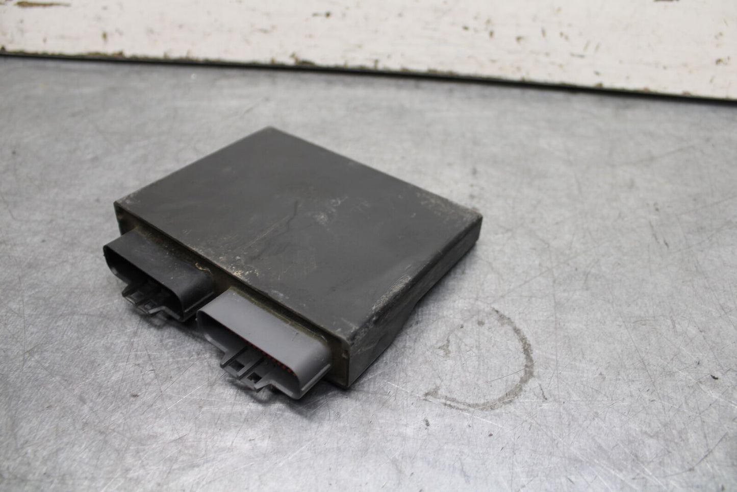 05-06 SUZUKI GSXR1000 ECU COMPUTER CONTROLLER UNIT BLACK BOX ECM CDI  BB677