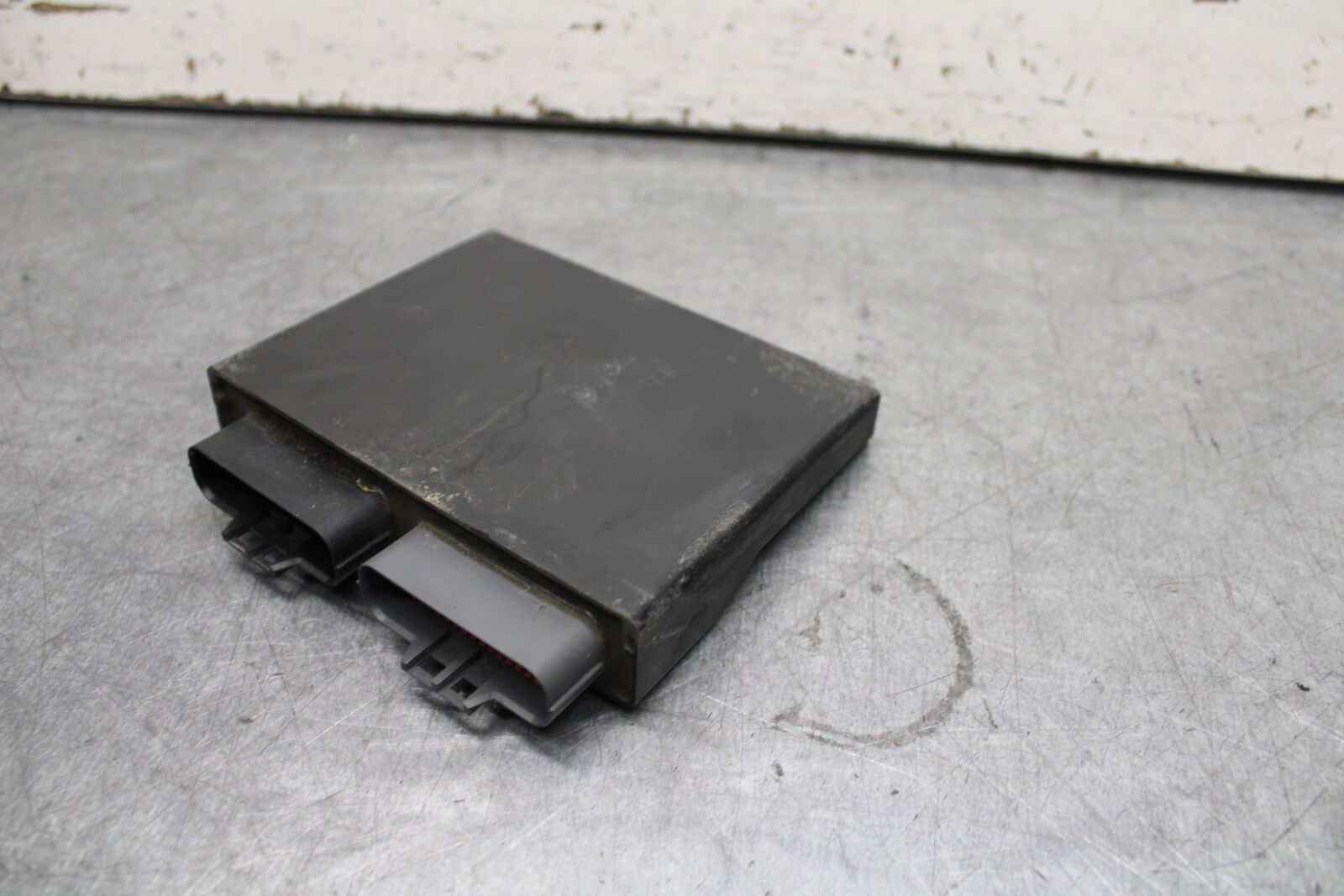 05-06 SUZUKI GSXR1000 ECU COMPUTER CONTROLLER UNIT BLACK BOX ECM CDI  BB677