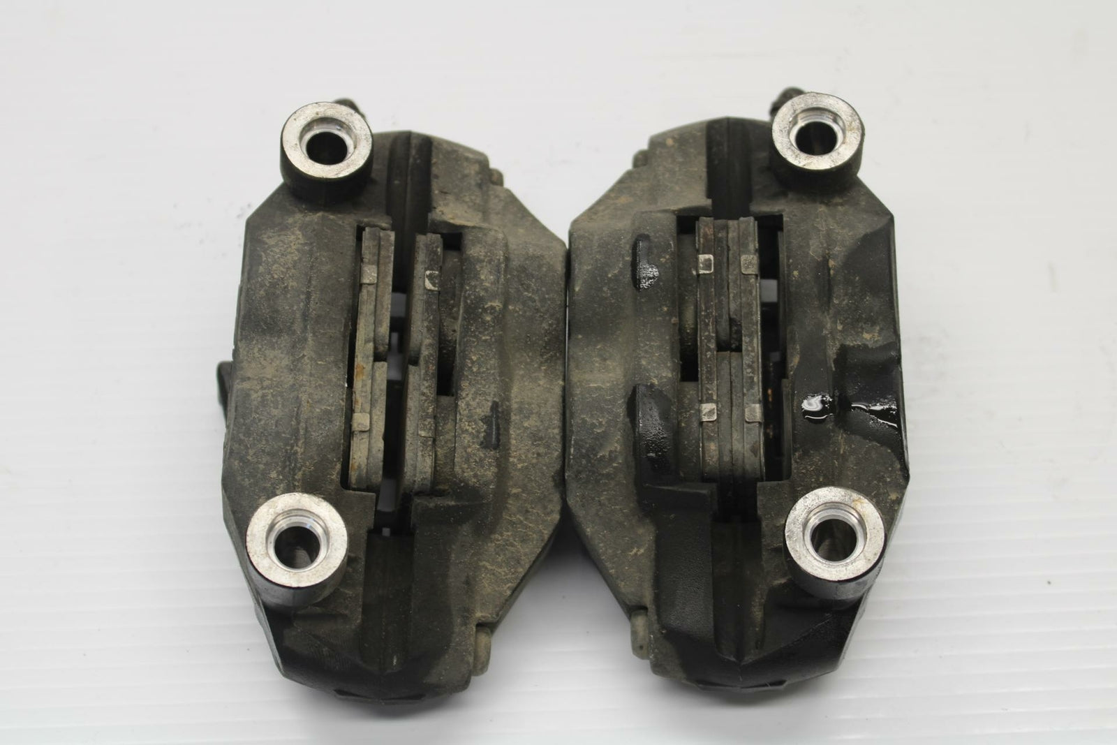 08 SUZUKI GSXR1000 RIGHT LEFT FRONT BRAKE CALIPER SET PAIR CALIPERS BB263