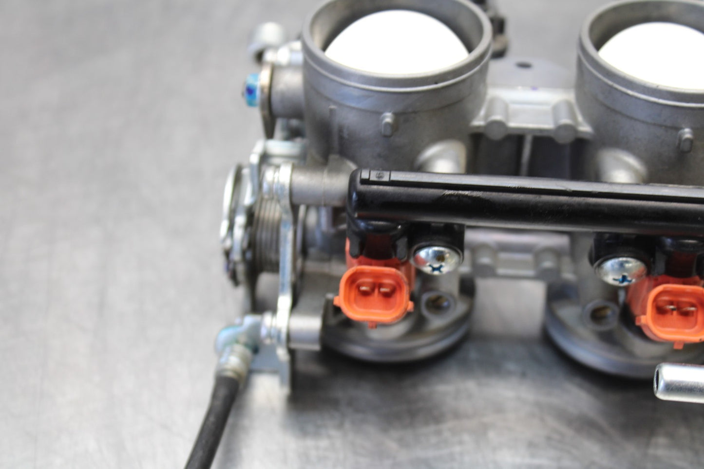 21-23 KAWASAKI NINJA ZX6R MAIN FUEL INJECTORS / THROTTLE BODIES BB179