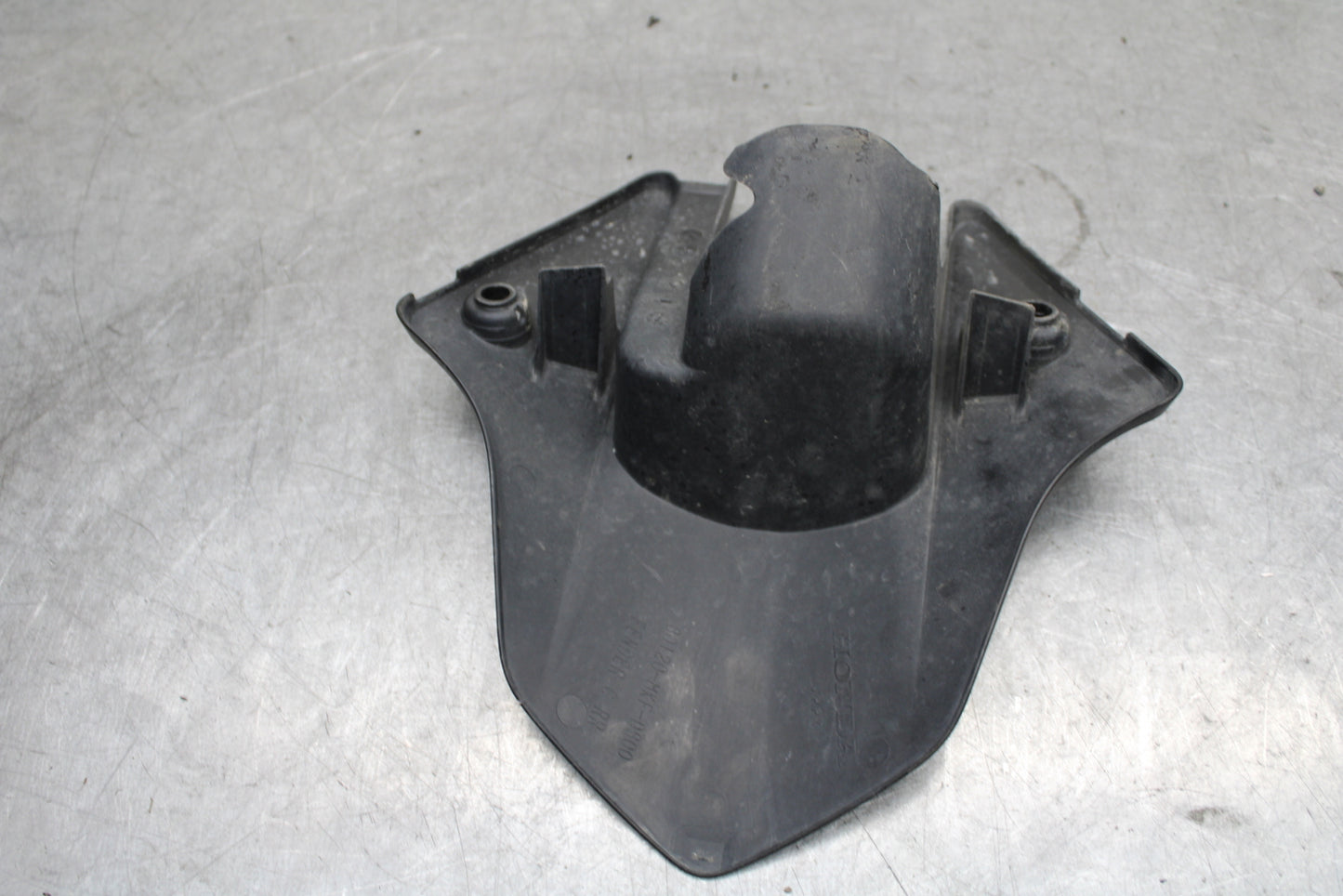 17-21 HONDA CBR1000RR SP REAR BACK WHEEL TIRE HUGGER FENDER BB681