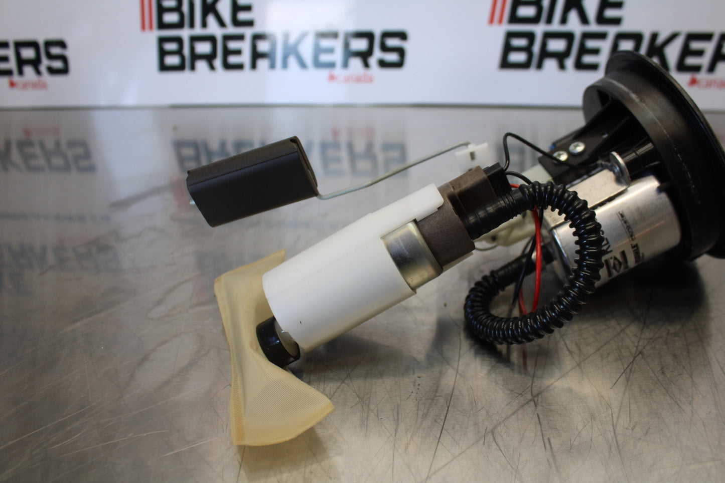 06-12 BMW F800ST FUEL PUMP GAS PETROL SENDER UNIT BB144