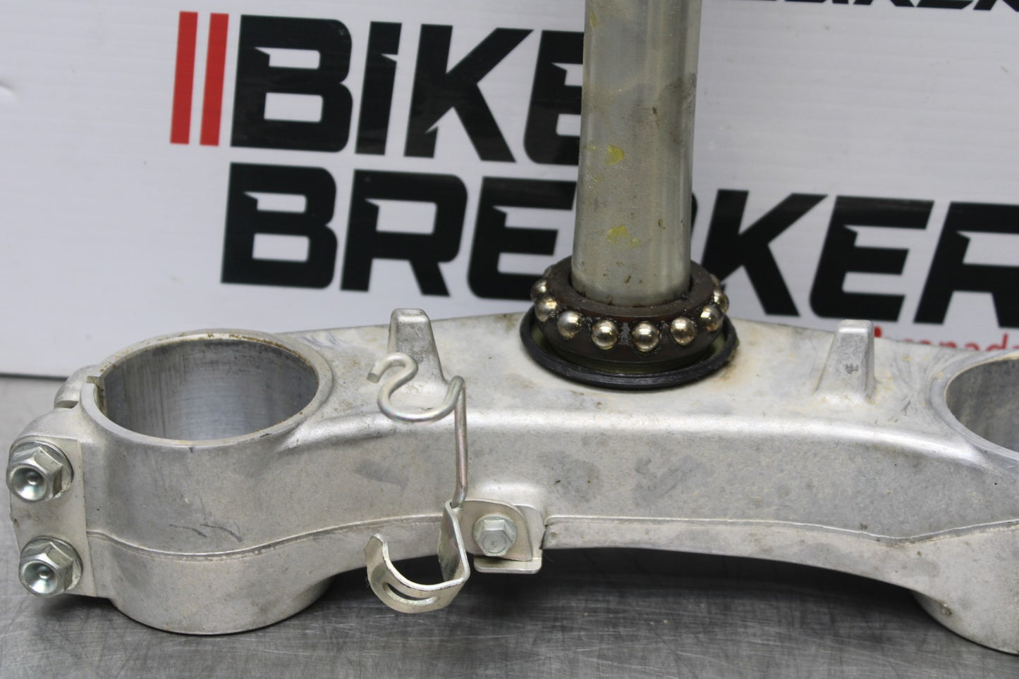 11-22 SUZUKI GSXR 600  FRONT FORKS CLAMP LOWER TRIPLE TREE STEM BB193