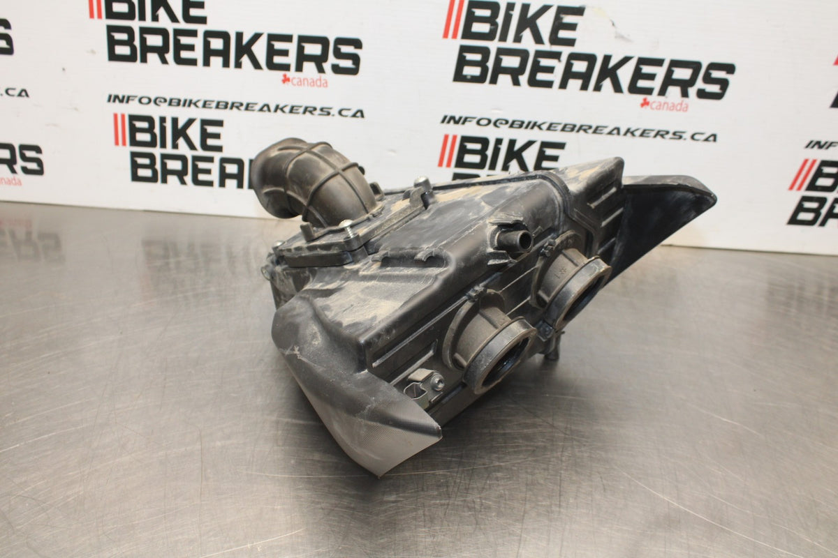 22-25 YAMAHA YZF R7 AIRBOX AIR INTAKE FILTER BOX BB850