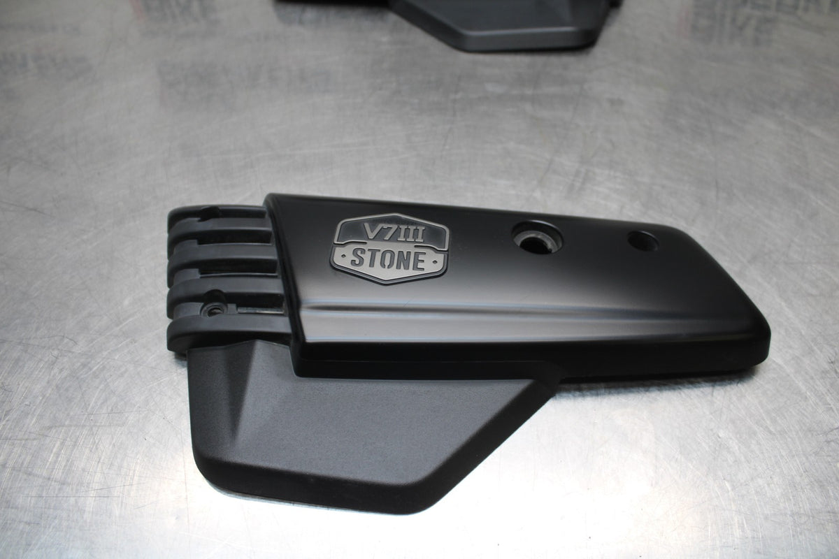 19 MOTO GUZZI V7 III RIGHT LEFT FRONT SIDE SEAT PANELS TRIM COWLS FAIRINGS BB831