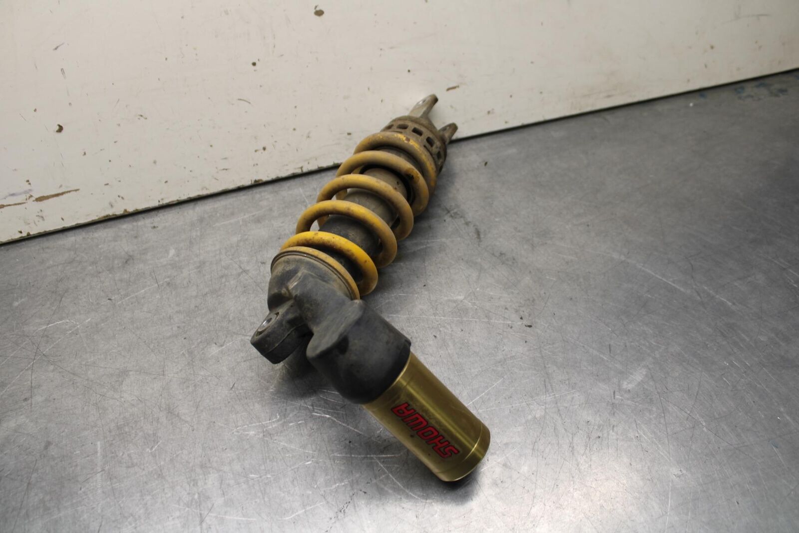 03-04 HONDA CBR600RR REAR BACK SHOCK ABSORBER SUSPENSION 52400-MEE-003 BB628