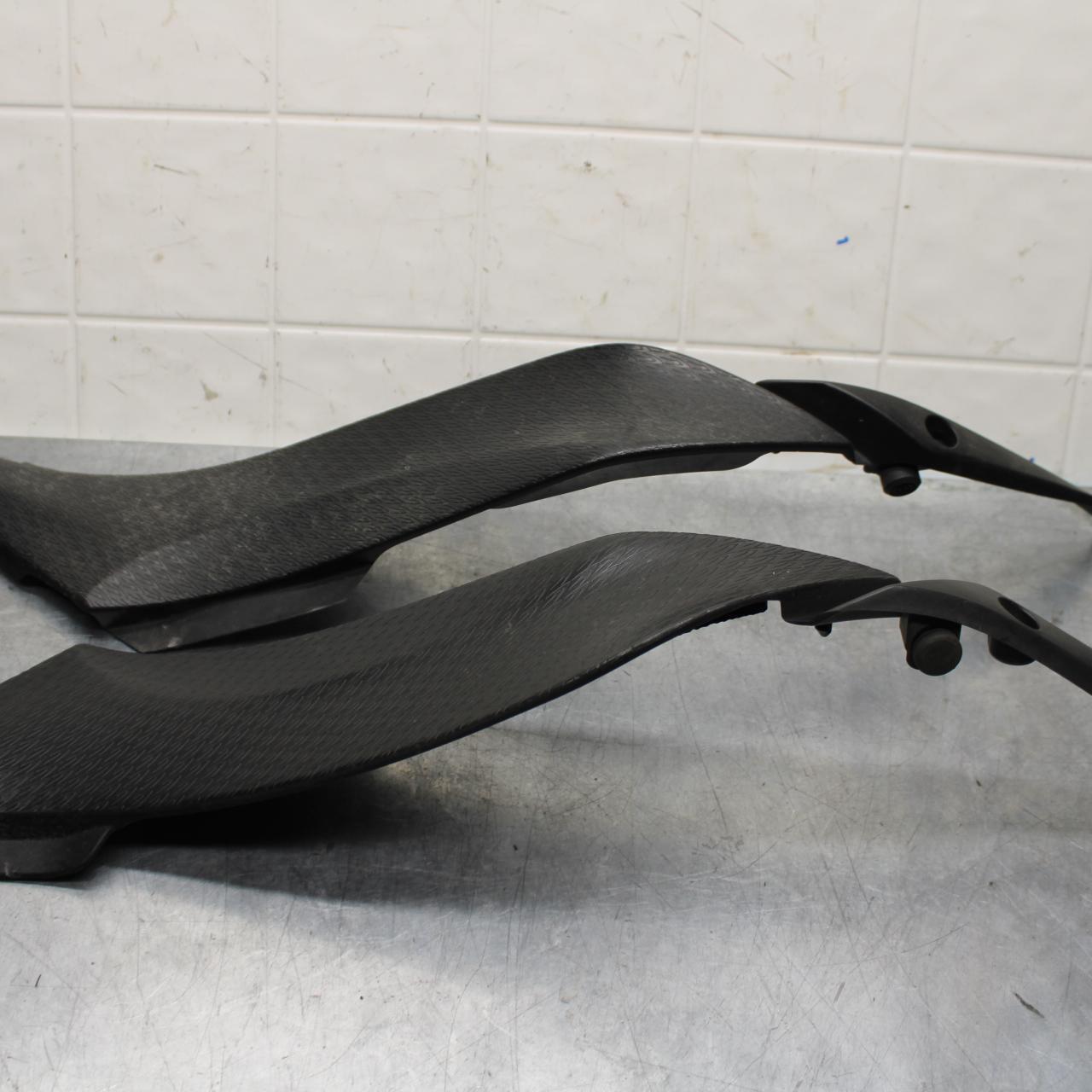 2011 Kawasaki Ninja ZX6R ZX600R RIGHT LEFT FRONT SIDE SEAT SADDLE PANEL  BB587