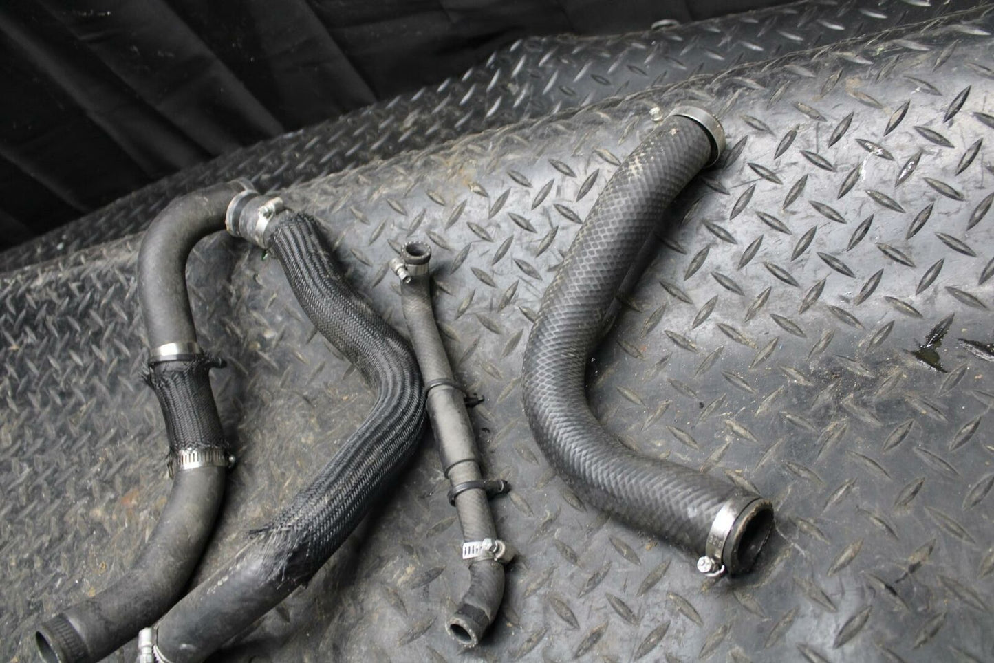13 SUZUKI GSXR750 RADIATOR HOSES ENGINE COOLANT WATER PIPES HOSE KIT  BB217