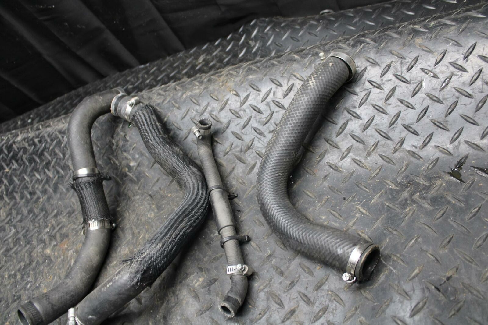 13 SUZUKI GSXR750 RADIATOR HOSES ENGINE COOLANT WATER PIPES HOSE KIT  BB217
