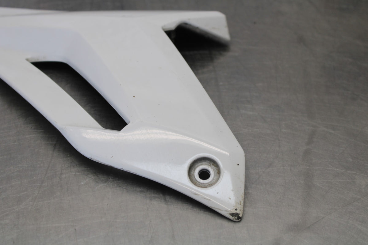 17-20 BMW S1000R RIGHT LOWER BOTTOM BELLY SIDE FAIRING COWL  BB909