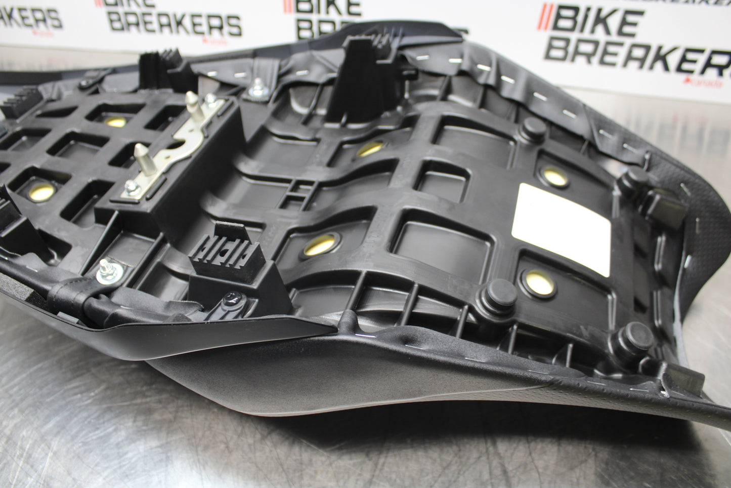 23-24 KAWASAKI NINJA ZX14R NEW!! FRONT REAR SEAT SADDLE & SOLO FAIRING BB153