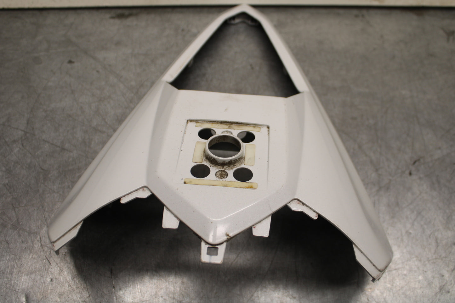 08-16 YAMAHA YZF R6 REAR BACK TAIL FAIRING COWL SHROUD BB431