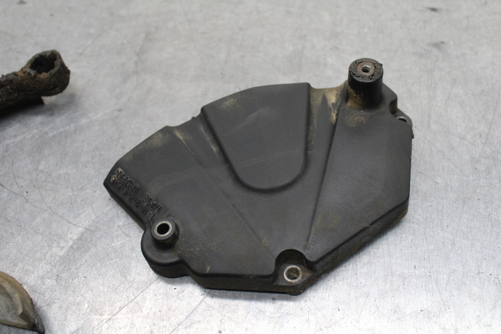 06-07 YAMAHA YZF R6 ENGINE SPROCKET COVER BB742