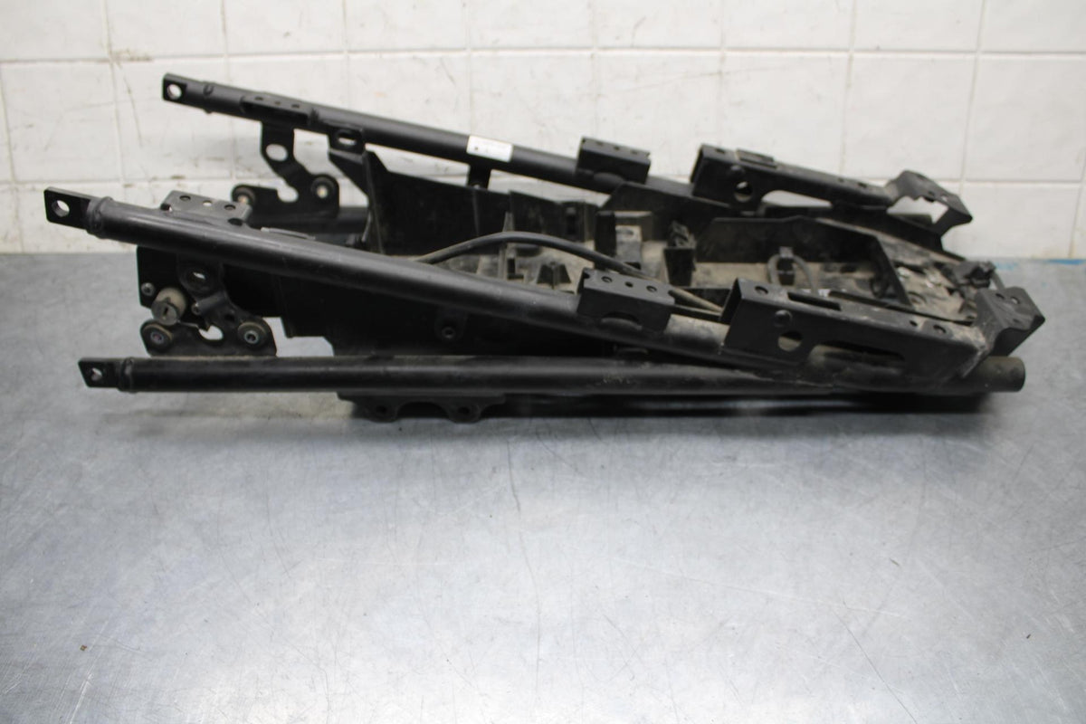 2012 Yamaha FZ8 REAR BACK TAIL SUBFRAME SUB FRAME BB550