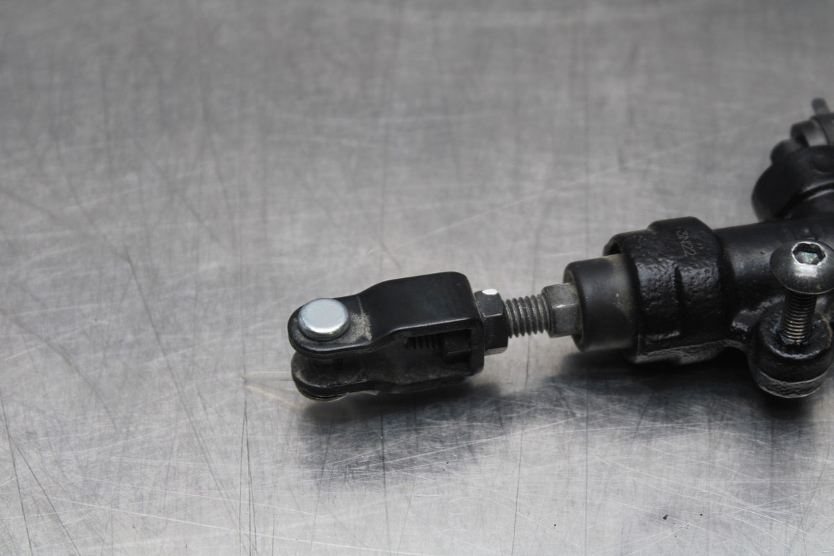 24-25 SUZUKI GSXR1000 REAR BACK BRAKE MASTER CYLINDER W RESERVOIR BB767
