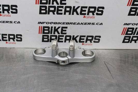 02 DUCATI MONSTER 620 FORKS UPPER TRIPLE TREE CLAMP BB851
