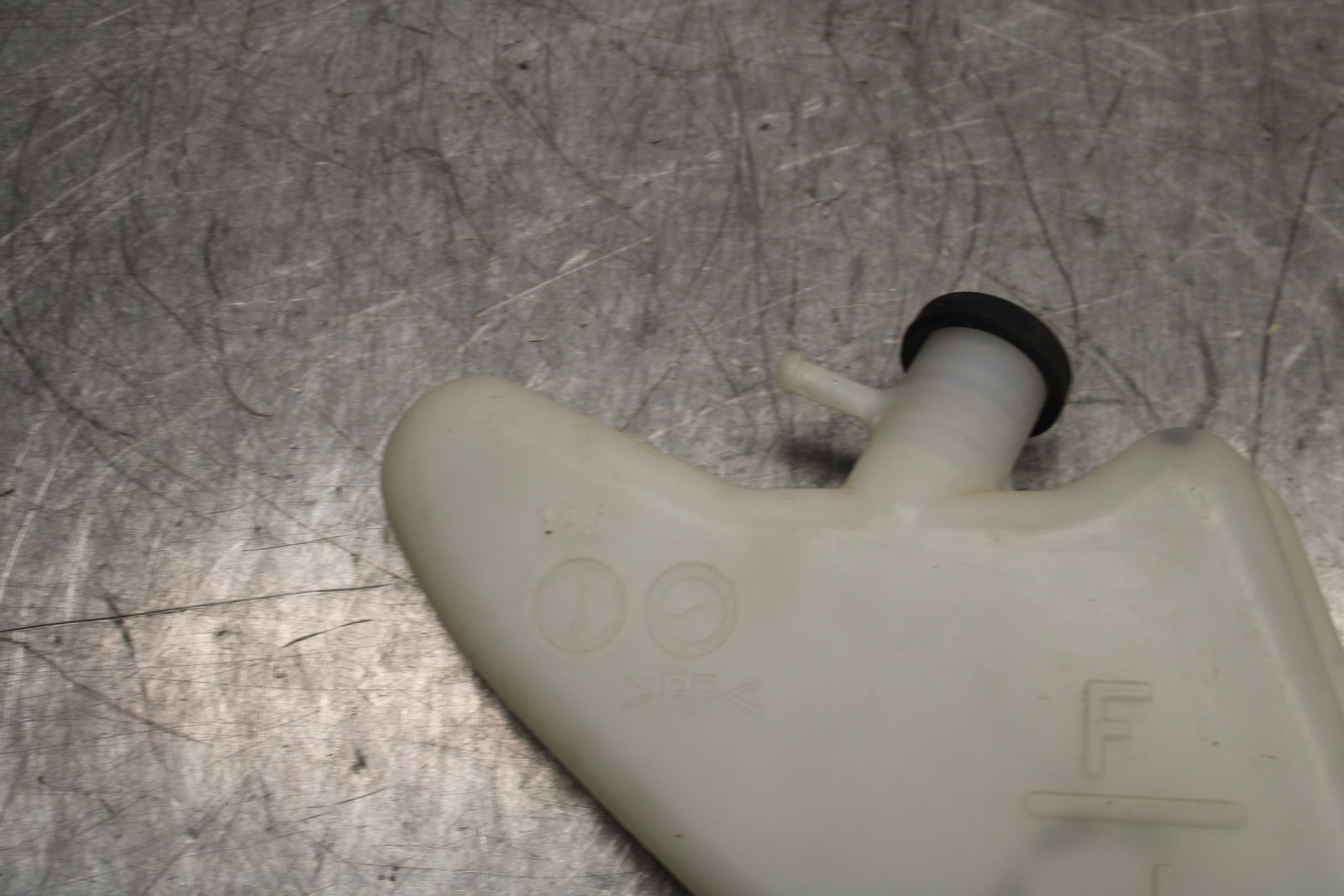 13 SUZUKI GSXR750 COOLANT WATER TANK RESERVOIR BOTTLE BB110