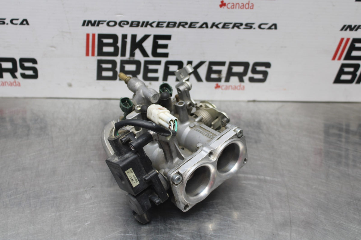 06 KAWASAKI VULCAN 900 THROTTLE BODY BODIES BB799