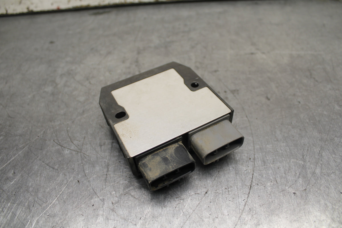 14-17 YAMAHA FZ09 RECTIFIER VOLTAGE REGULATOR BB111