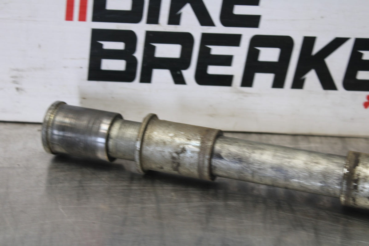 03 KAWASAKI VULCAN 1600 FRONT WHEEL RIM AXLE PIVOT BOLT BB865