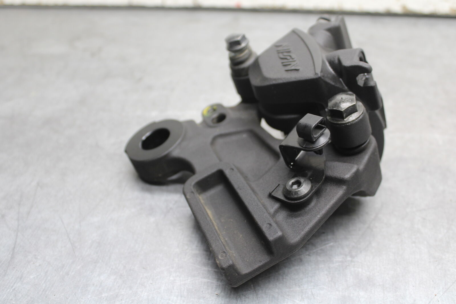 18-24 KAWASAKI NINJA 650 REAR BACK BRAKE CALIPER W MOUNT BRACKET BB725