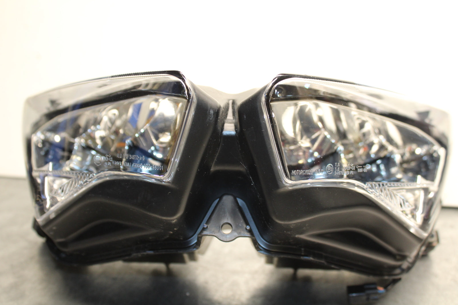 19-23 KAWASAKI NINJA ZX6R FRONT HEADLIGHT HEAD LIGHT LAMP BB749